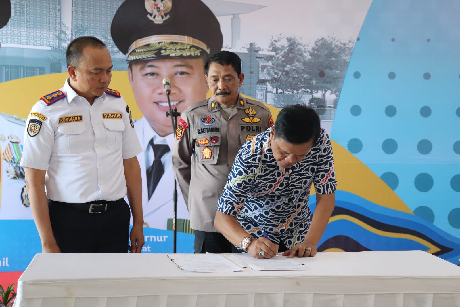 Terminal Ciledug Diresmikan, Ridwan Kamil: Akan Menjadi Magnet ...